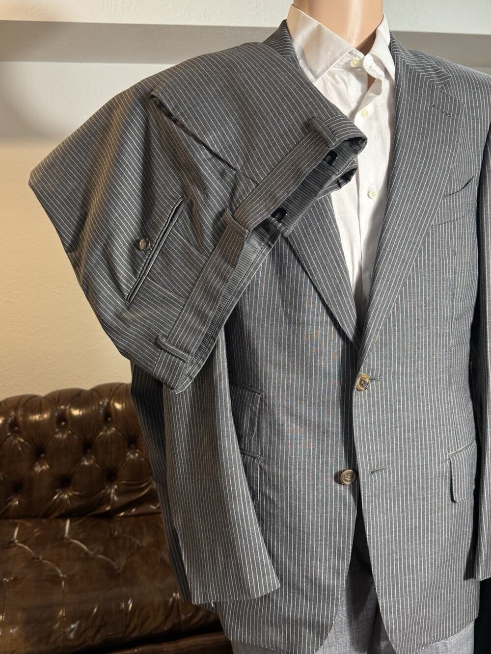 Tom Ford Gray Striped Wool 2 Piece Suit New 50R 40R 34x30.5 Trousers Notch Lapel